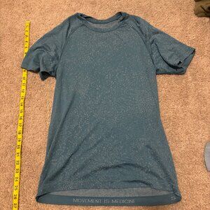 Lululemon Men's Metal Vent Tech Short Sleeve 2.0 Collection